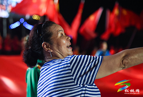 松桃举行“庆祝中国共产党成立100周年”大型文艺晚会
