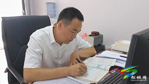 ​普觉镇中学：15名行政人员一支教育筑梦队