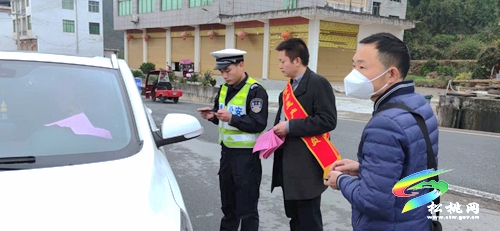 普觉镇开展冬季道路交通专项整治行动