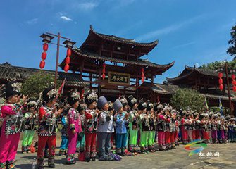 行摄苗乡 影像正大