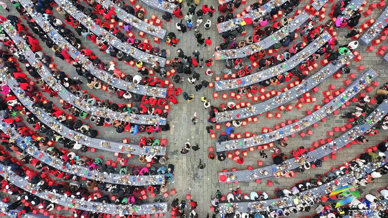 松桃：热热闹闹过苗年