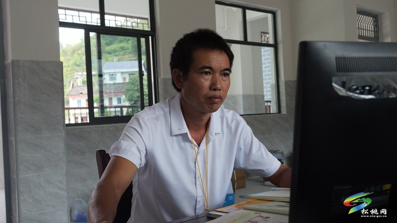 迓驾镇：乡村“摆渡人”任达兵