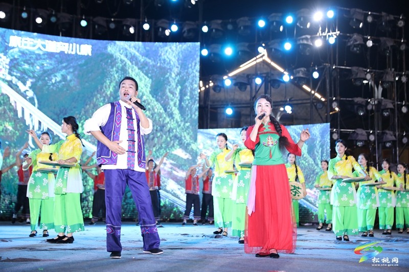 【吃贵州“晚饭”·看松桃村晚】松桃村晚第11期：茶韵牛情意无穷 大路黄板展新容