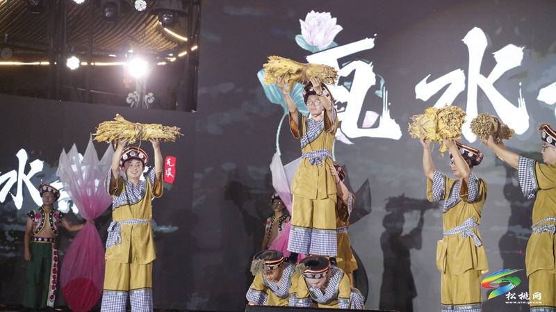 【吃贵州“晚饭”·看松桃村晚】松桃村晚：第五场村村PK小组晋级赛  四村竞秀展风采