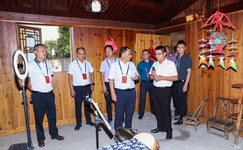 政协第十五届松桃苗族自治县委员会常务委员会第22次会议召开