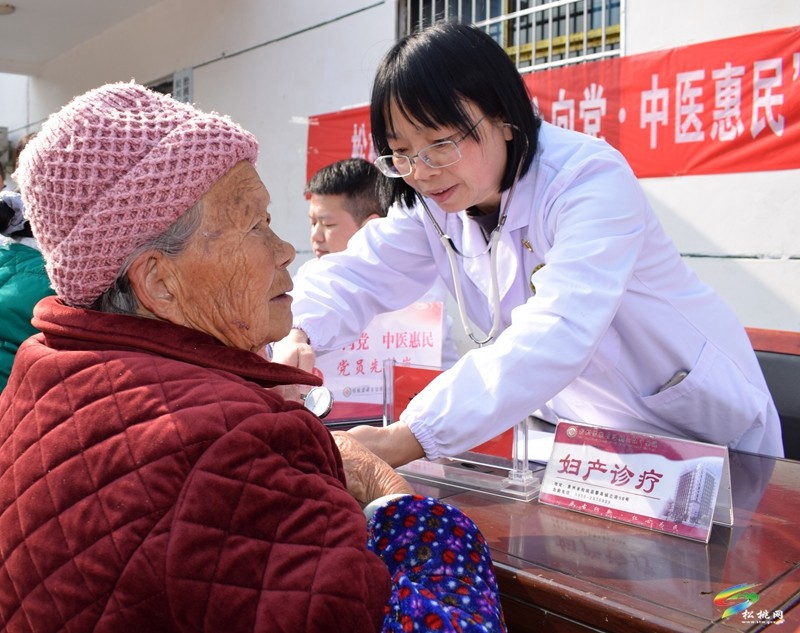 ​ 爱心义诊进乡村 医心为民迎新春