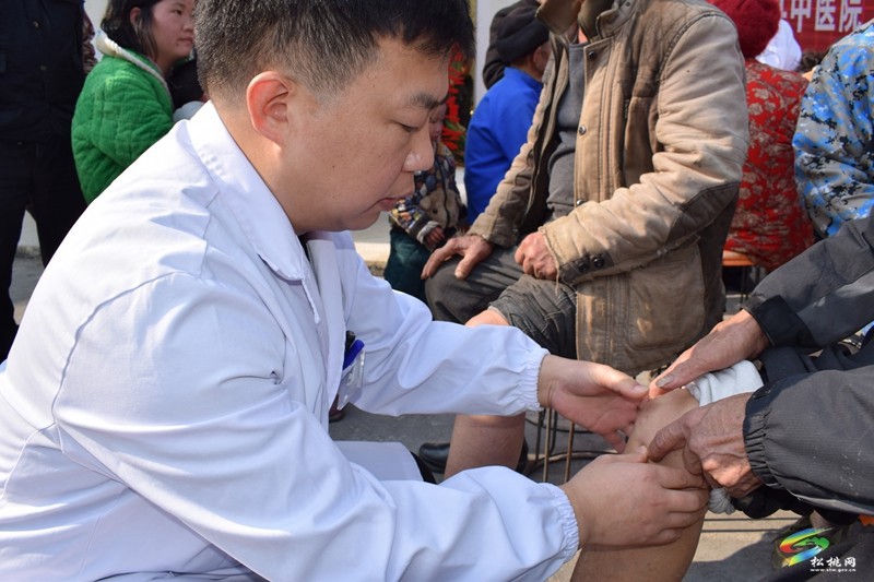 ​ 爱心义诊进乡村 医心为民迎新春
