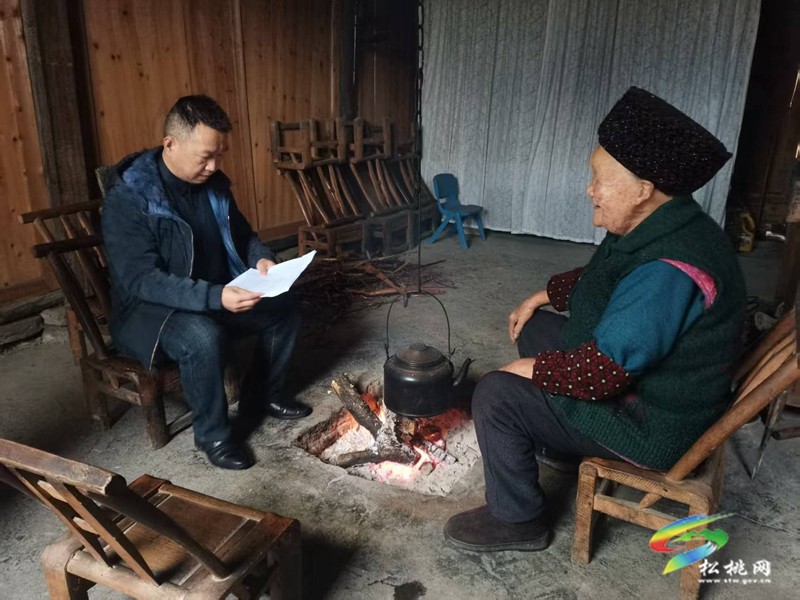 苗寨振兴路上的“多面手”书记 ——记松桃正大镇塘边村驻村第一书记龙建辉