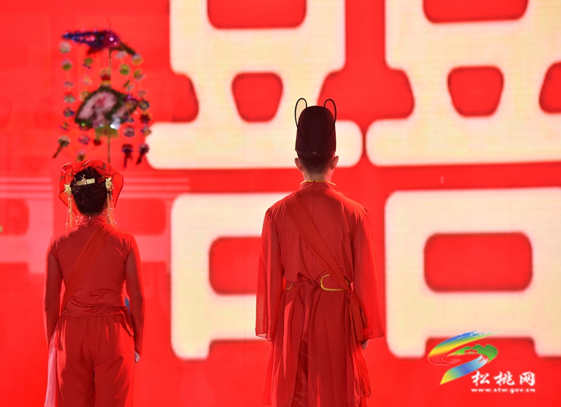 大路茶灯庆新婚