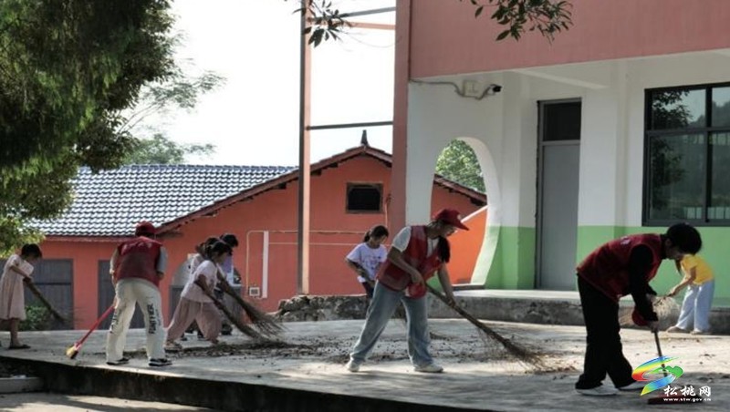 贵州大学实践队松桃行五育并举滋养留守儿童成长