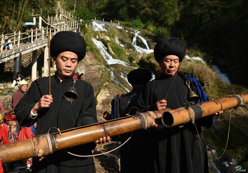 盘石镇响水洞村：举行接龙活动 祈愿村寨安康