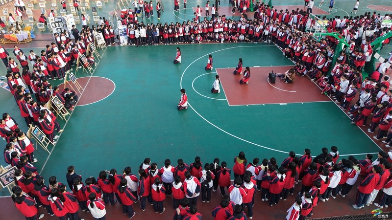 县第三高级中学举办首届社团嘉年华活动