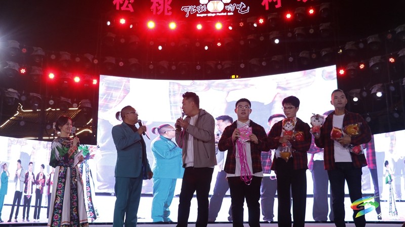 【吃贵州“晚饭”·看松桃村晚】山海同心绘盛景 村晚搭桥话情深——松桃盘信与东莞沙田共赴文化之约