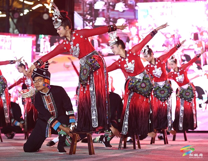【吃贵州“晚饭”·看松桃村晚】山海同心绘盛景 村晚搭桥话情深——松桃盘信与东莞沙田共赴文化之约