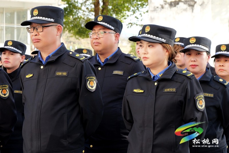 强作风 精技能 树形象——2025年度县城市综合执法局队伍队列会操“大比武”举行