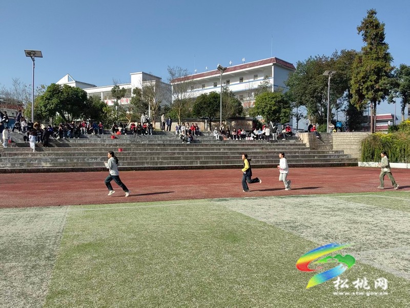 大路镇中学举行第三十届冬季运动会