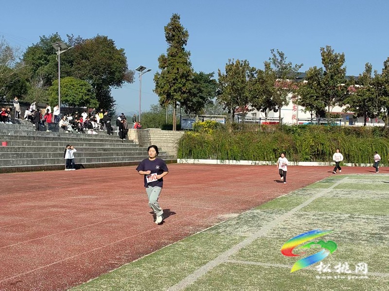 大路镇中学举行第三十届冬季运动会